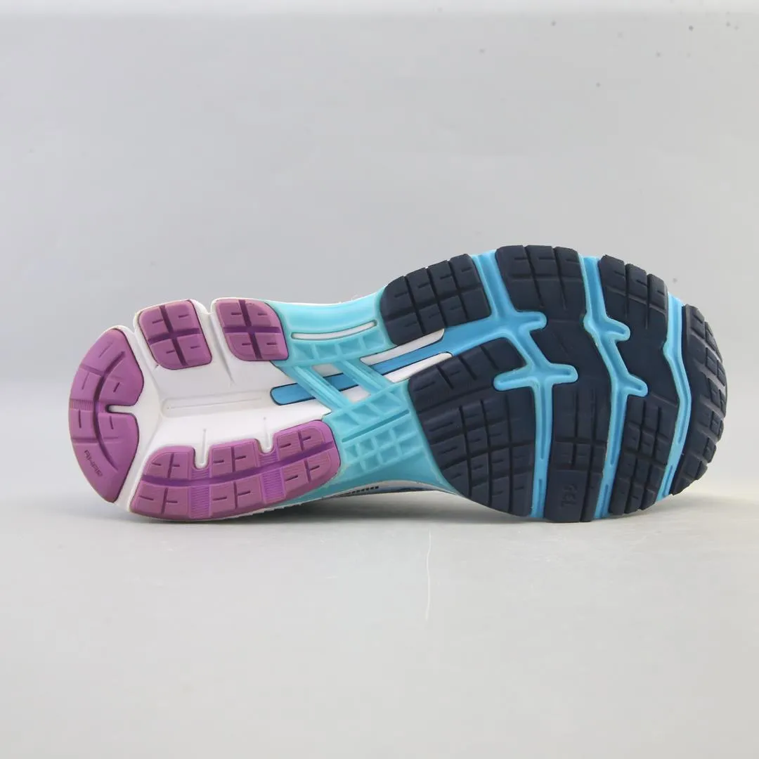 ASICS GEL-KAYANO 26 sporty Asics footwear images