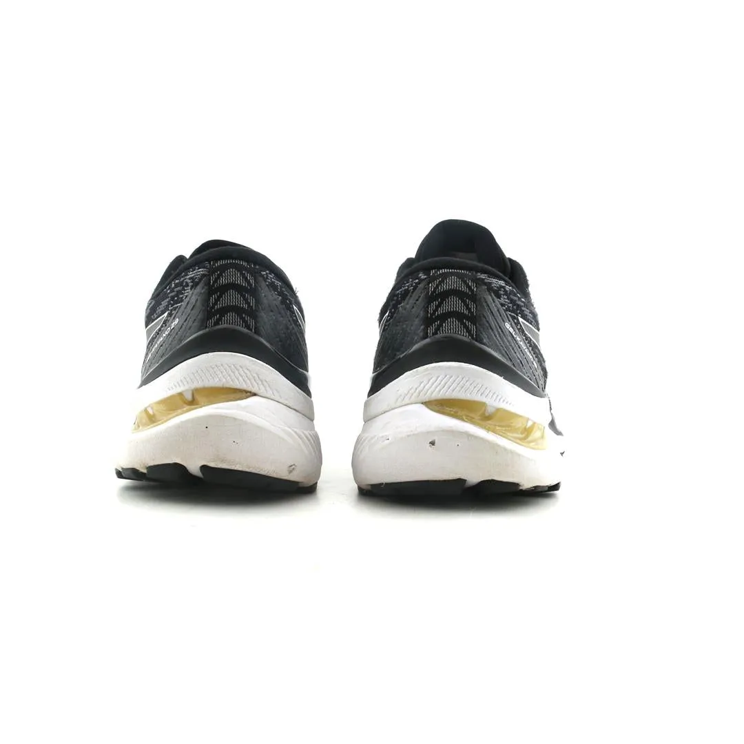 ASICS GEL KAYANO 29 sporty Asics footwear images