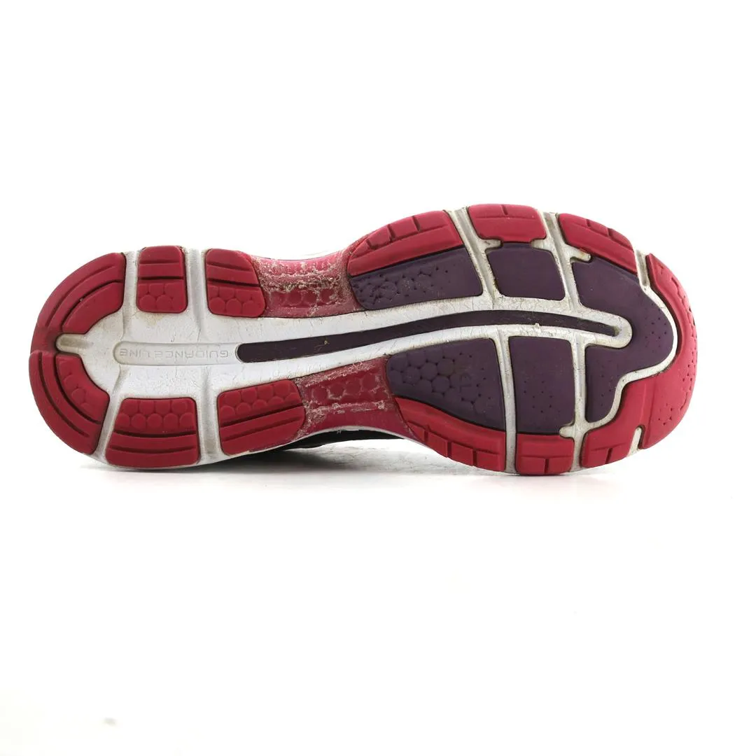 ASICS GEL NIMBUS 19 performance running shoe photos