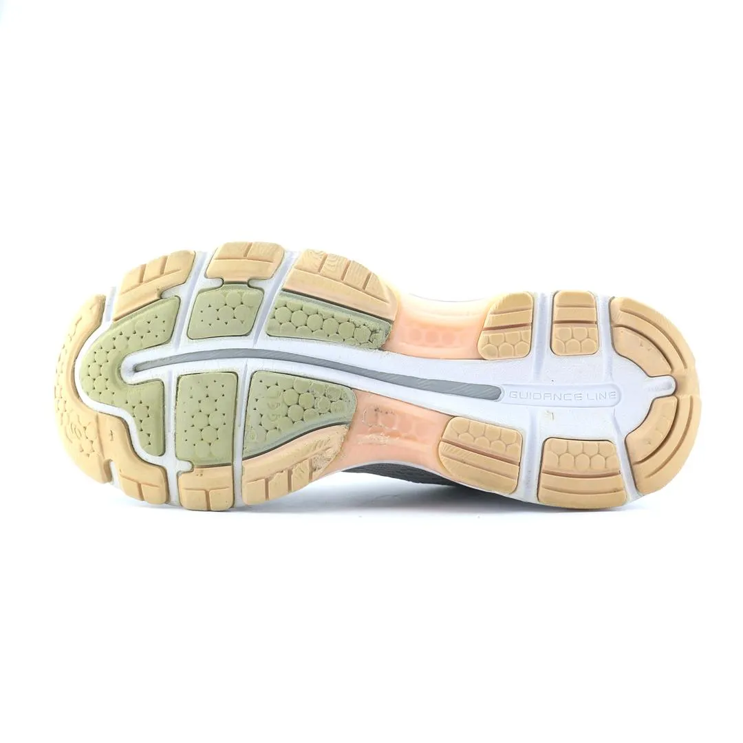 ASICS GEL NIMBUS 20 performance running shoe photos