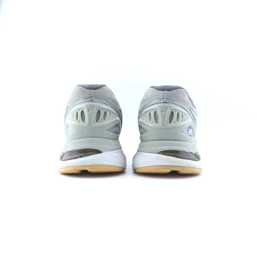 ASICS GEL NIMBUS 20 performance running shoe photos