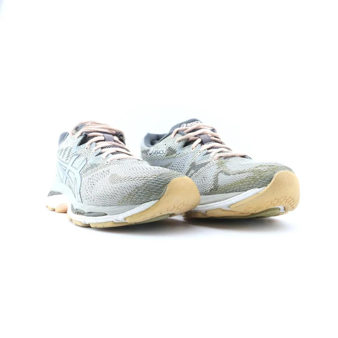 ASICS GEL NIMBUS 20 performance running shoe photos