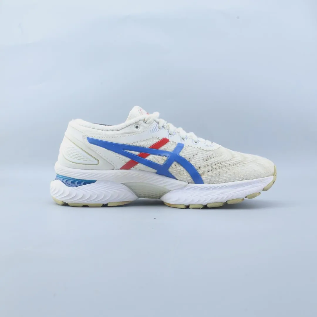 ASICS GEL-NIMBUS 22 performance running shoe photos