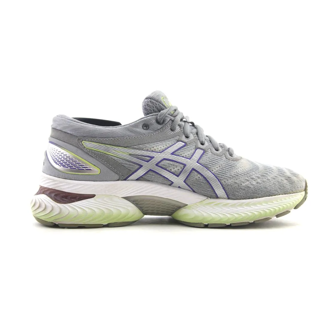 ASICS GEL-NIMBUS 22 sporty Asics footwear images
