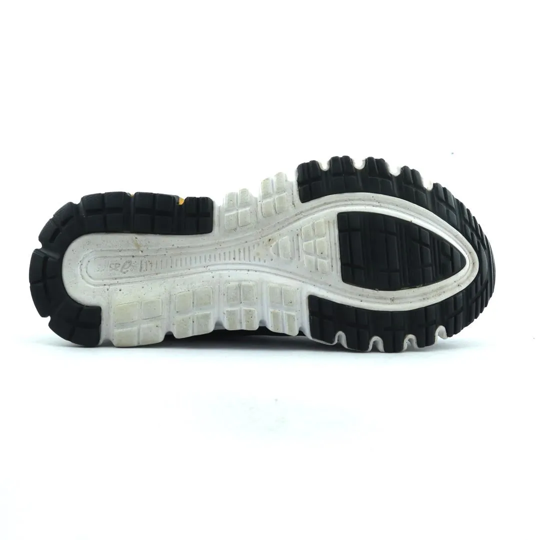 ASICS GEL-QUANTUM 90 lightweight athletic shoe visuals