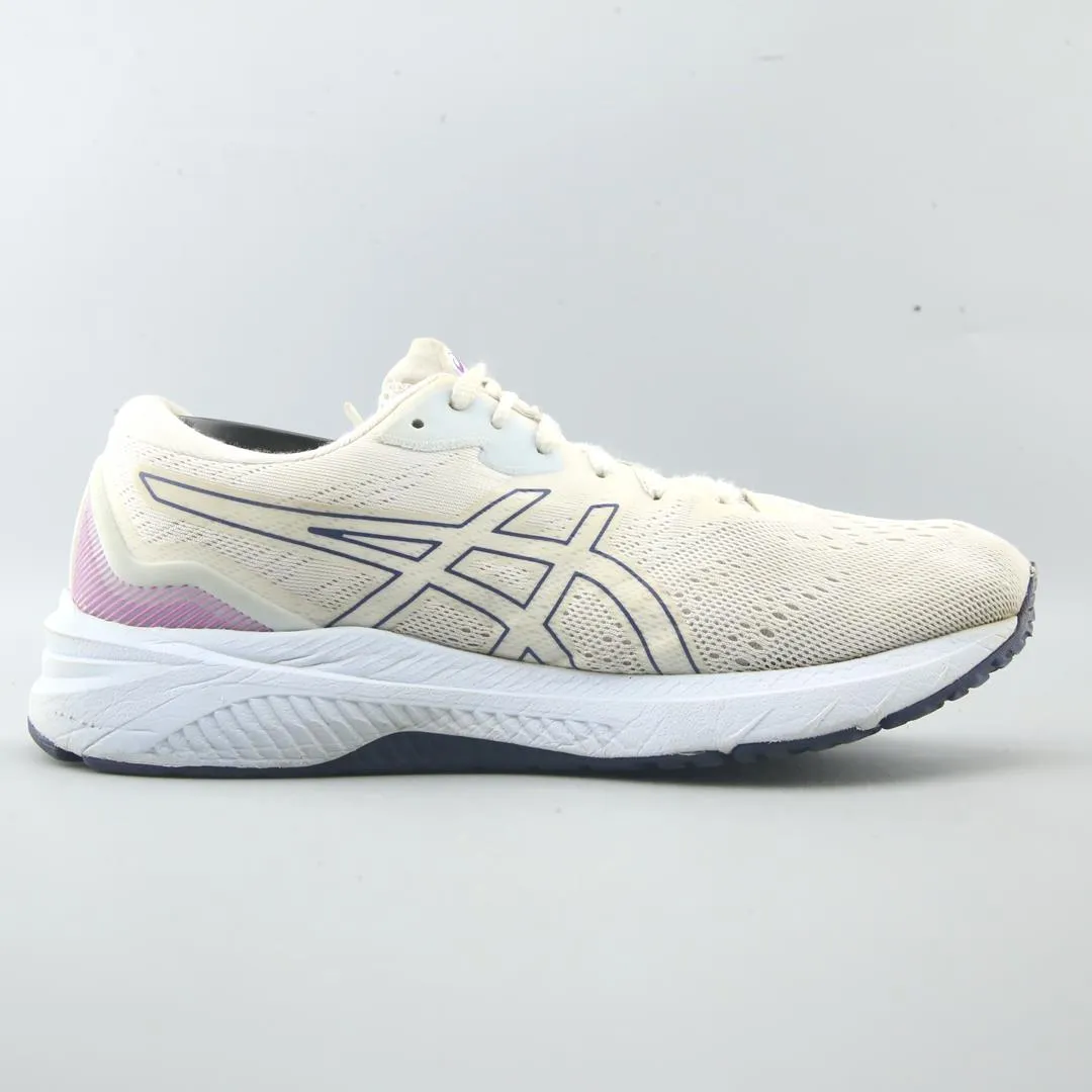 ASICS GT-1000 11 performance running shoe photos