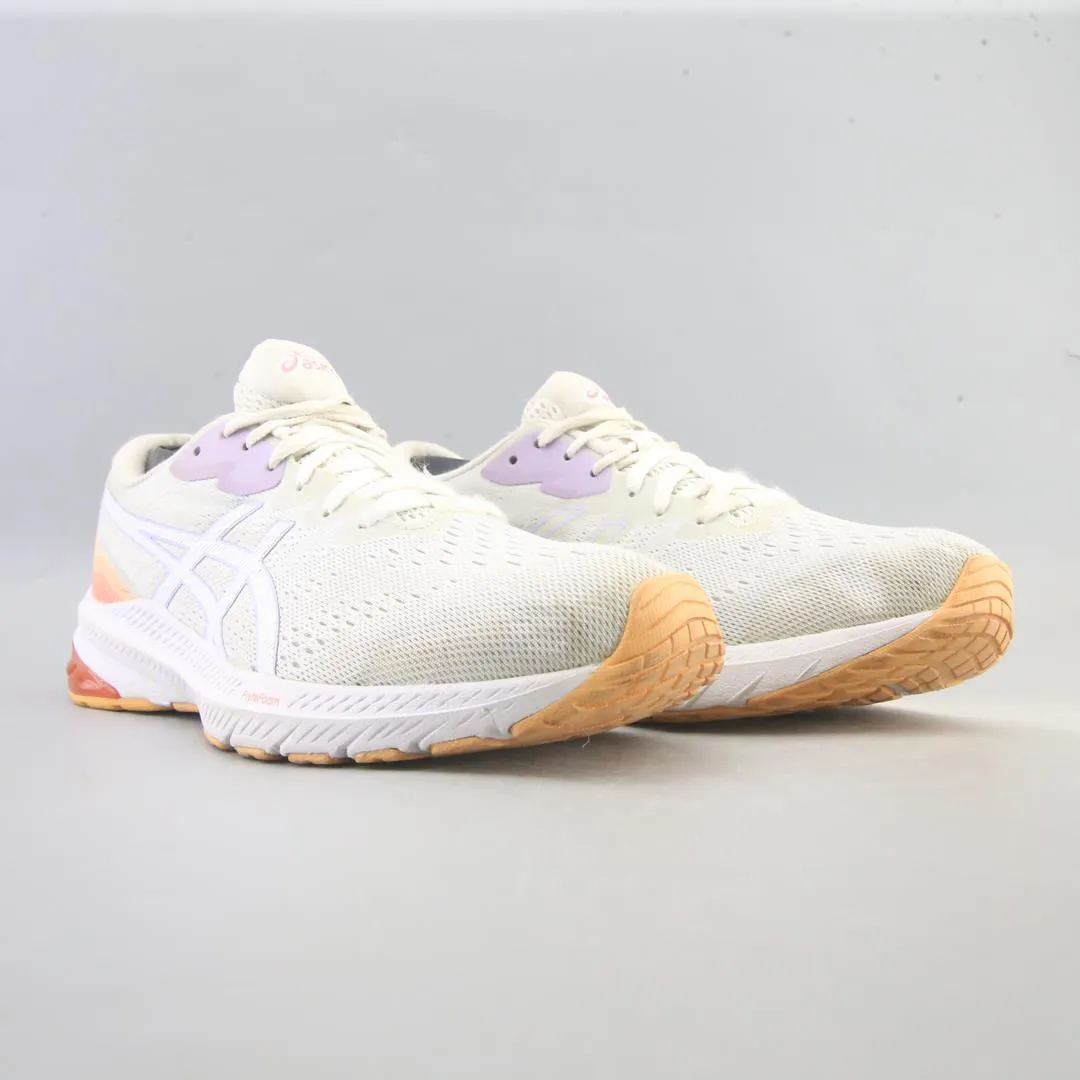 ASICS GT 1000 11 sporty Asics footwear images