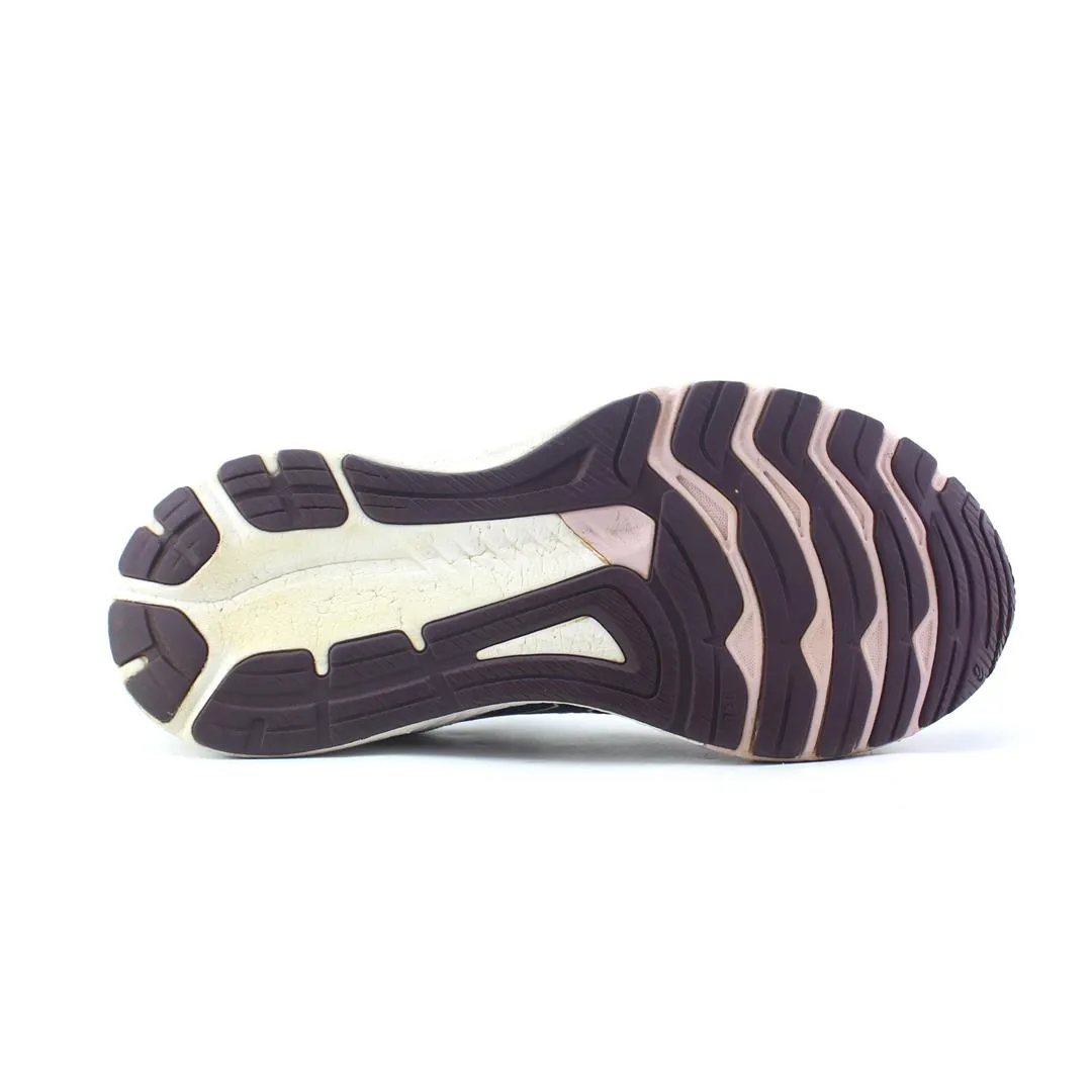 ASICS GT-2000 10 sporty Asics footwear images