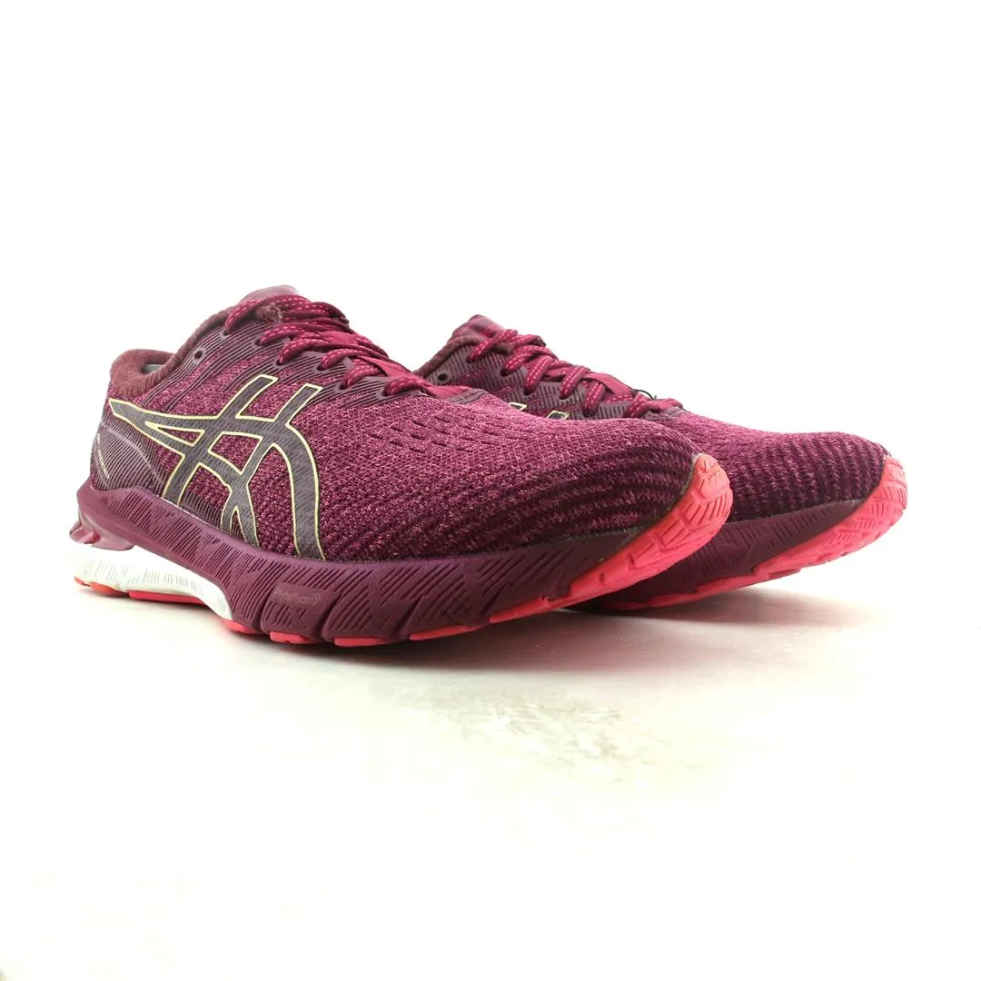 ASICS GT-2000 10 sporty Asics footwear images