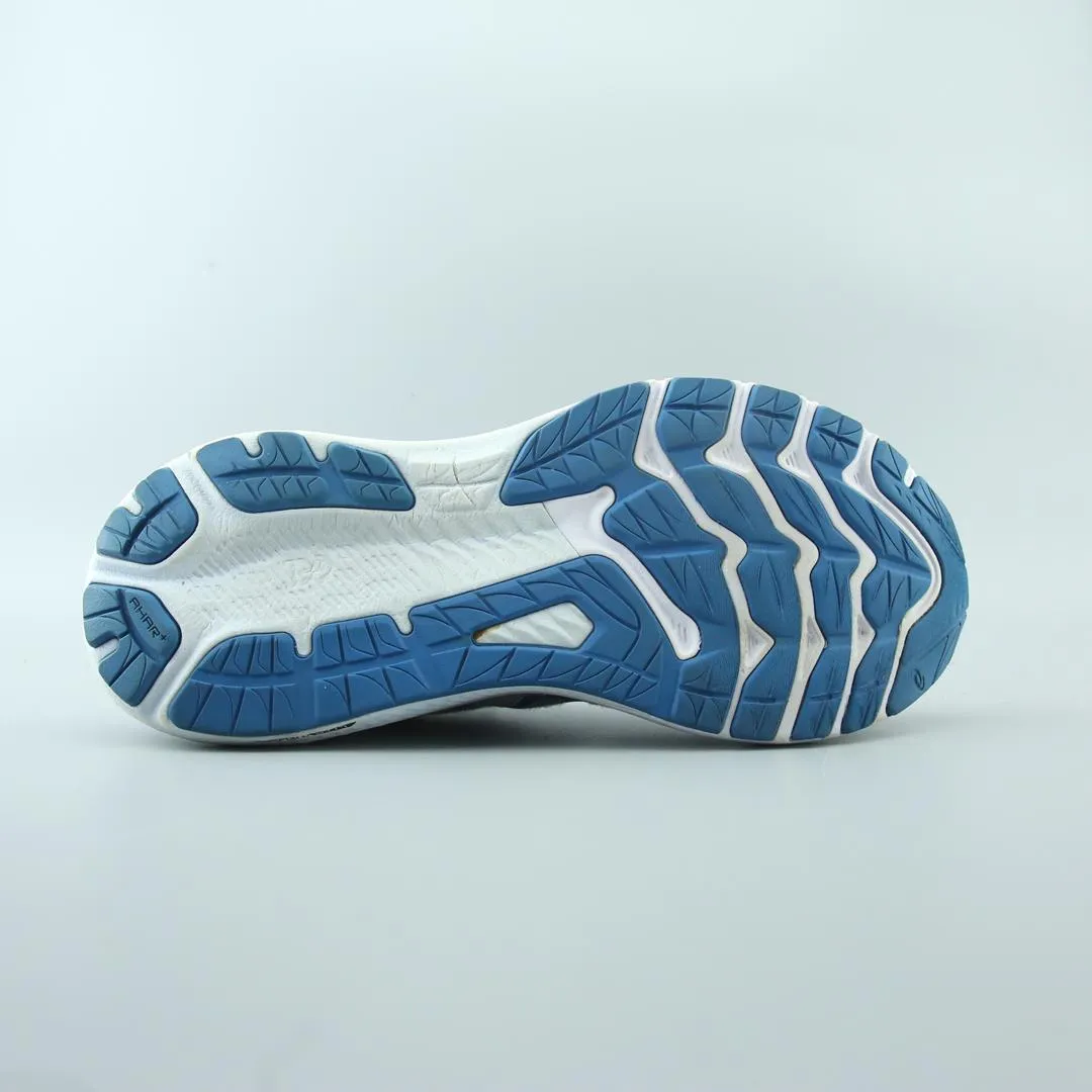 ASICS GT 2000 11 performance running shoe photos