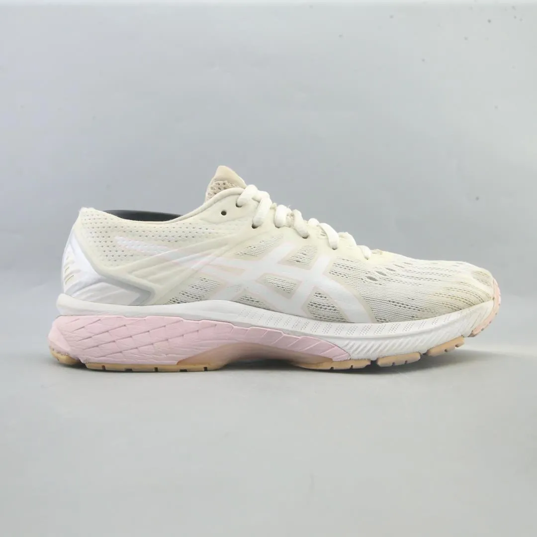 ASICS GT-2000 9 sporty Asics footwear images