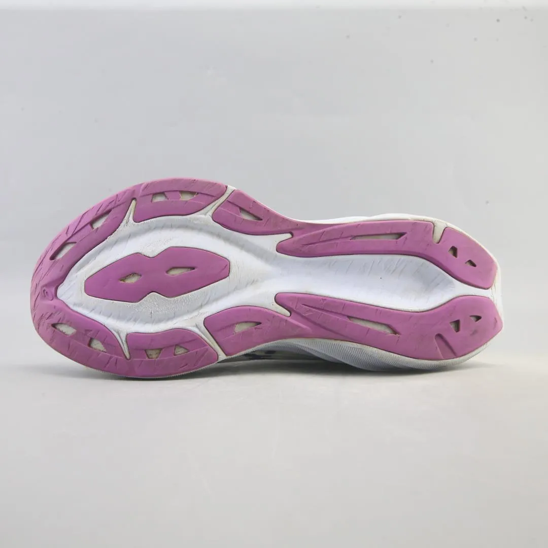 ASICS NOVABLAST 3 sporty Asics footwear images