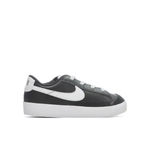 Blazer Low '77 (TD) - Black/White Nike signature design with comfort fit