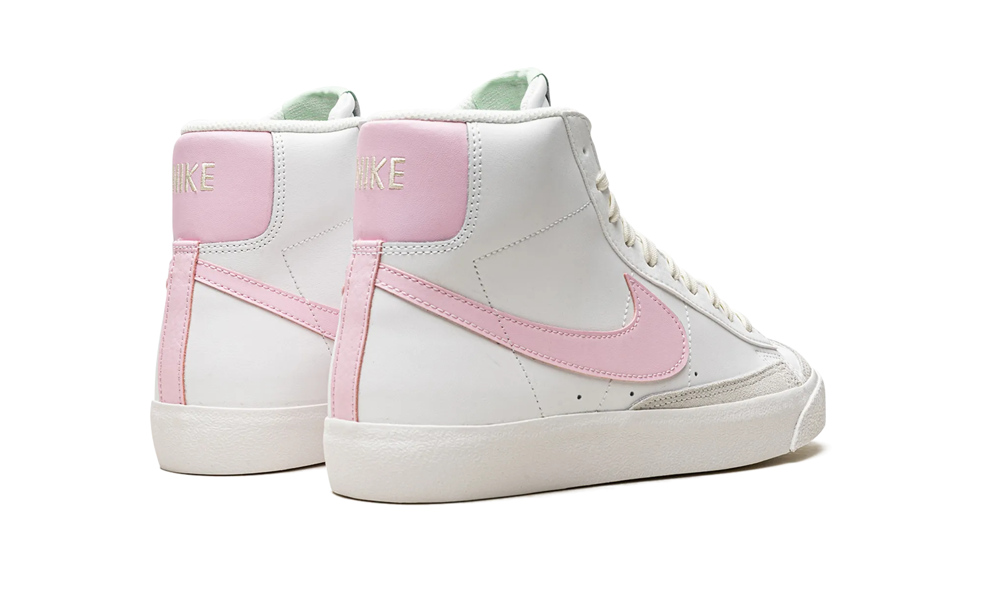Blazer Mid '77 GS "White/Pink" nike school-ready sneakers
