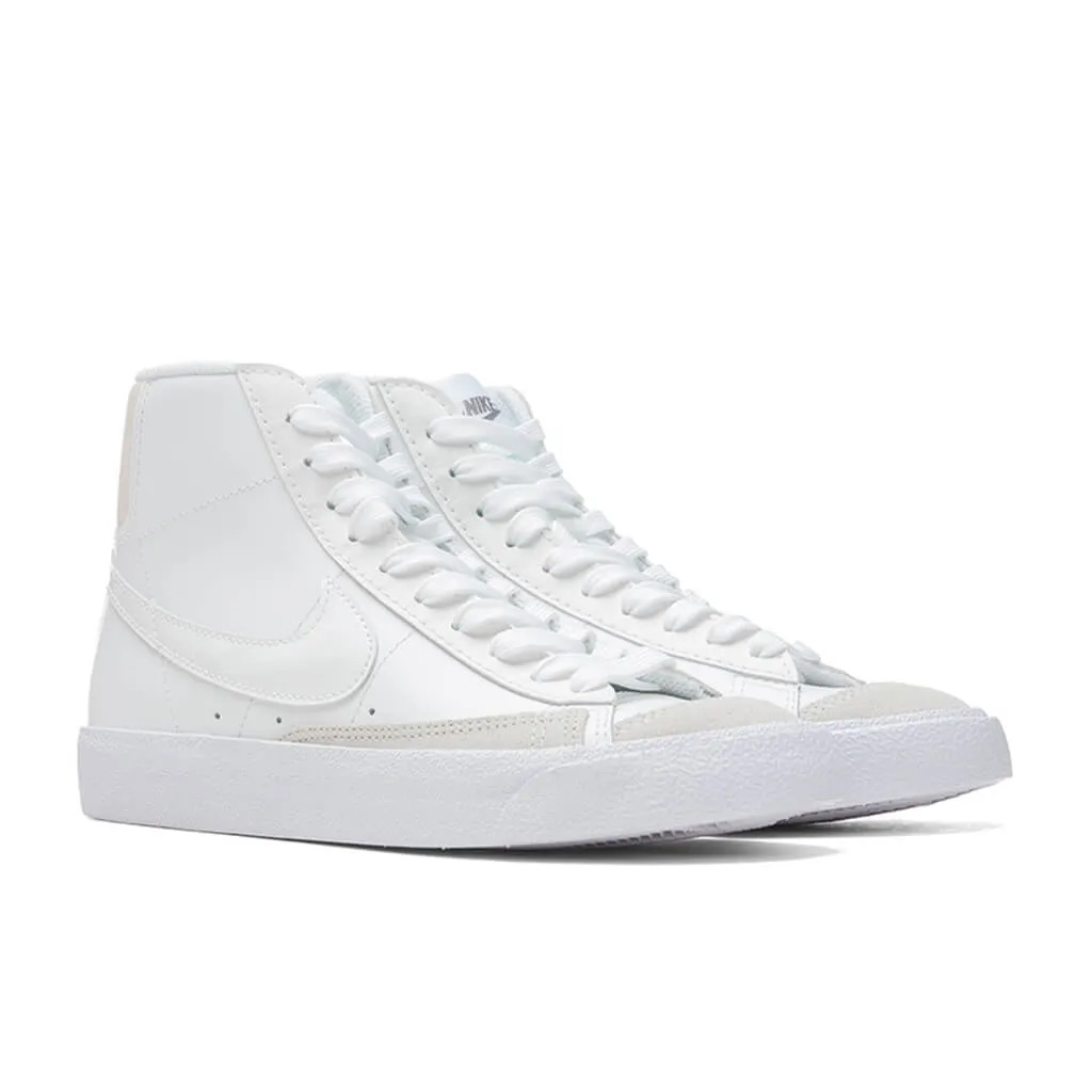 Blazer Mid '77 (GS) - Summit White/Clear/LT Orewood Nike Bold Logo Sneakers