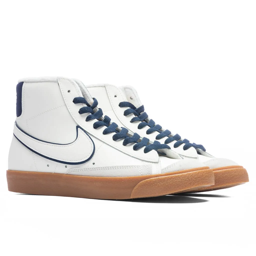 Blazer Mid '77 PRM - Sail/Midnight Navy/Gum Medium Brown Nike trainers with responsive foam