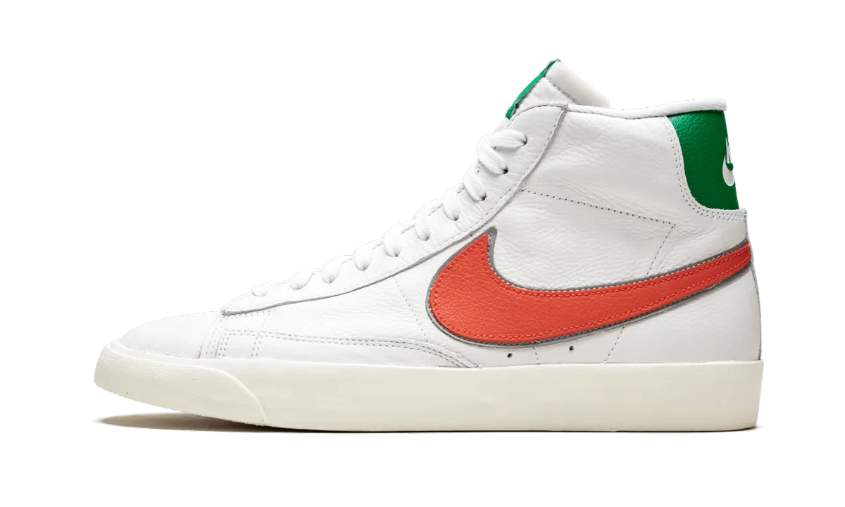 Blazer Mid "Stranger Things - Hawkins High School" Nike Mens styles