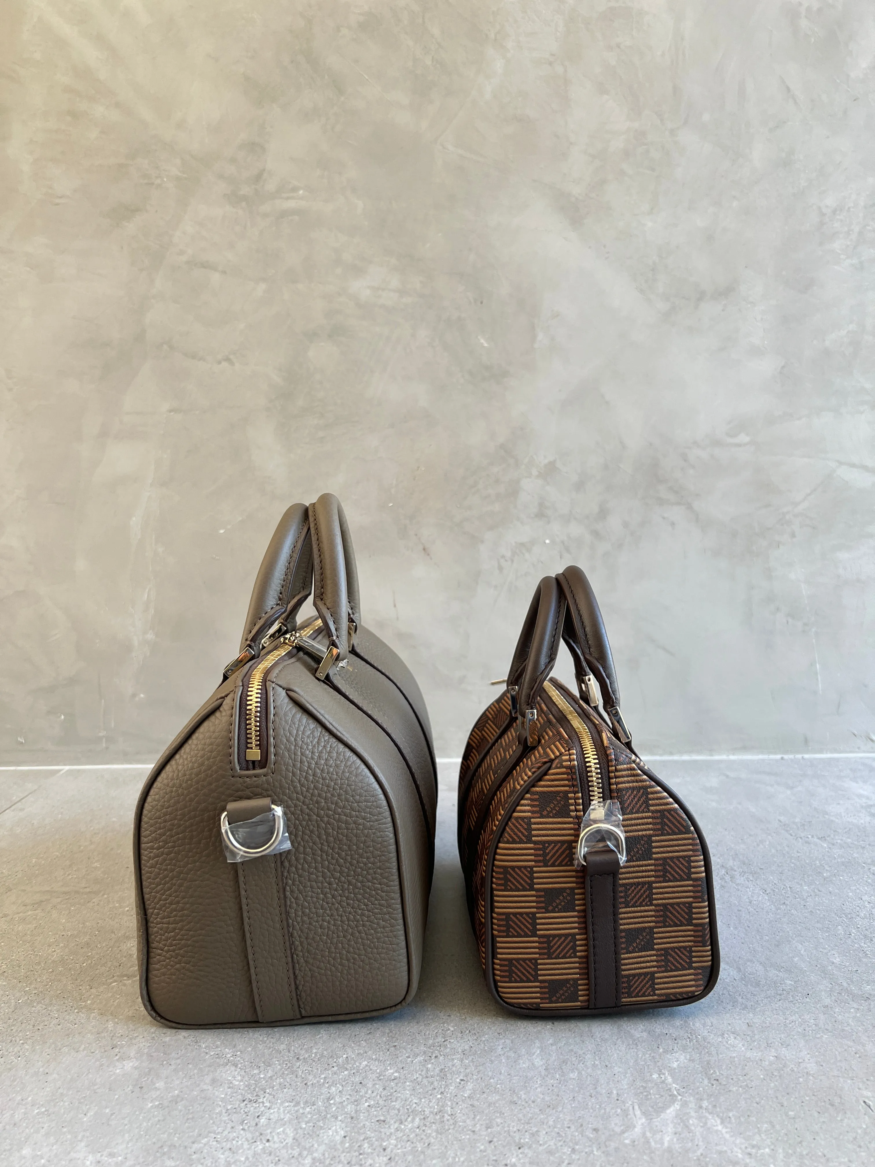 Boston Small Travel Bull, Loutre Moreau Bags