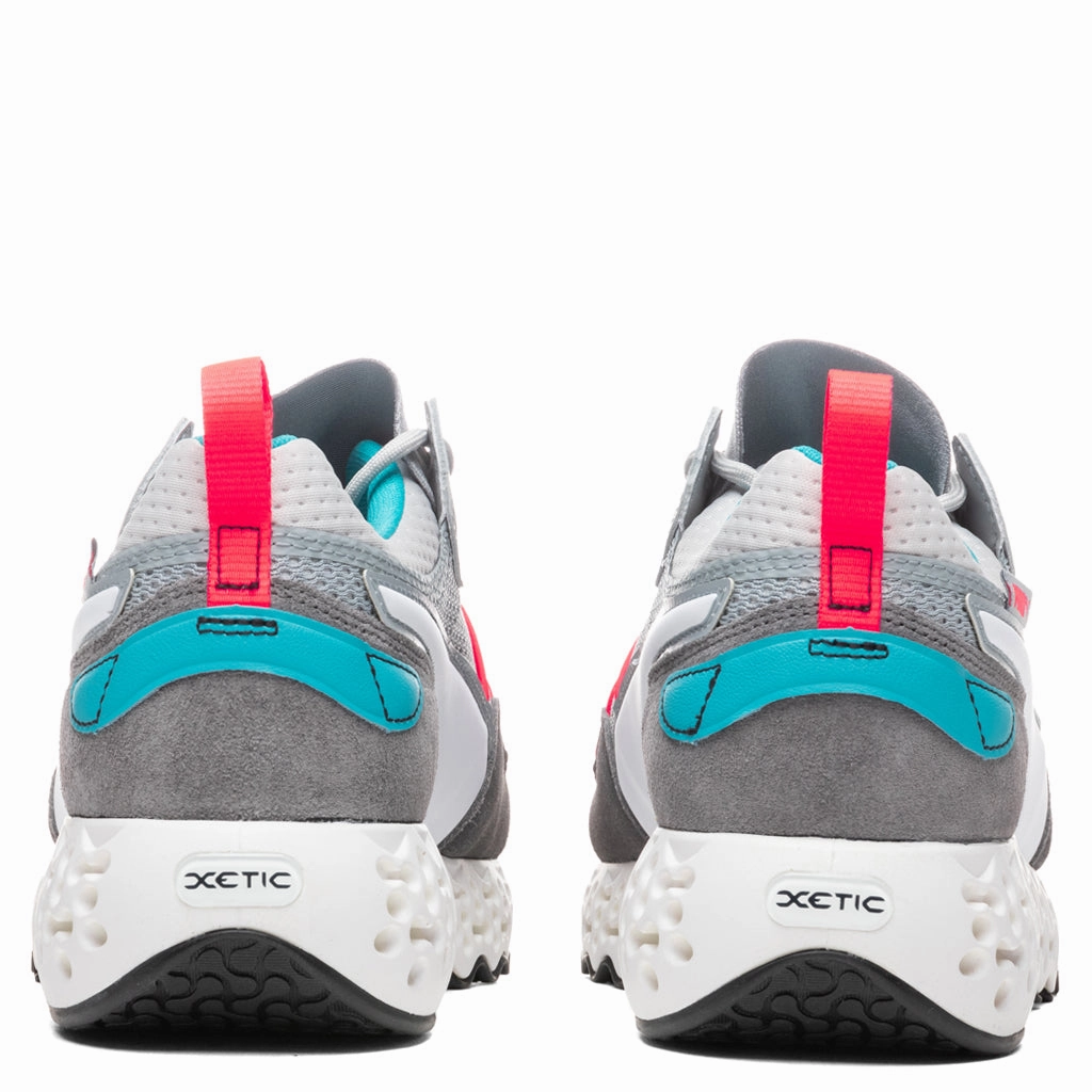 Calibrate Restored Tron - Gray Puma Stripe Logo Trainers