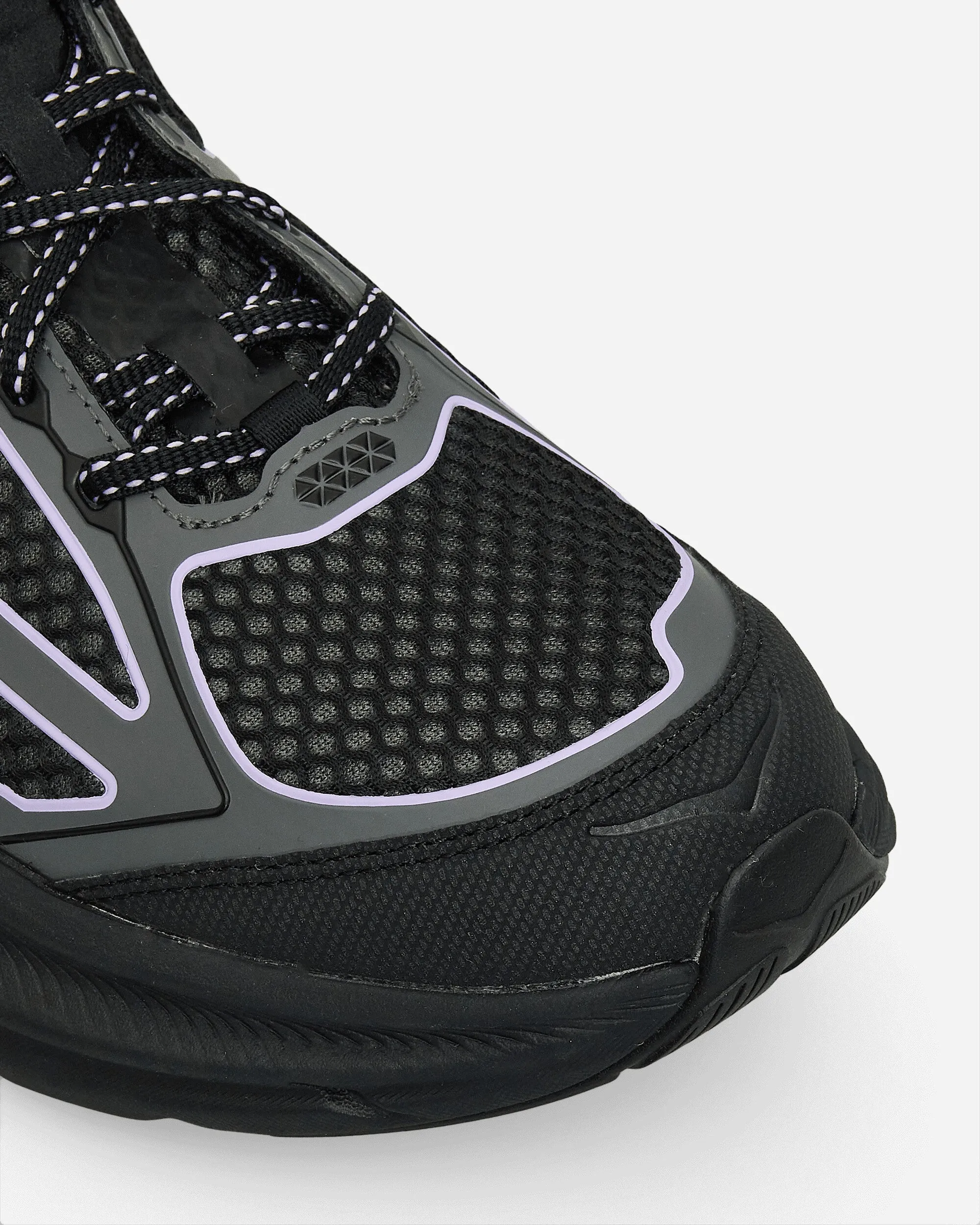 Clifton One9 Sneakers Black / Aster Flower Max Cushion Trainers