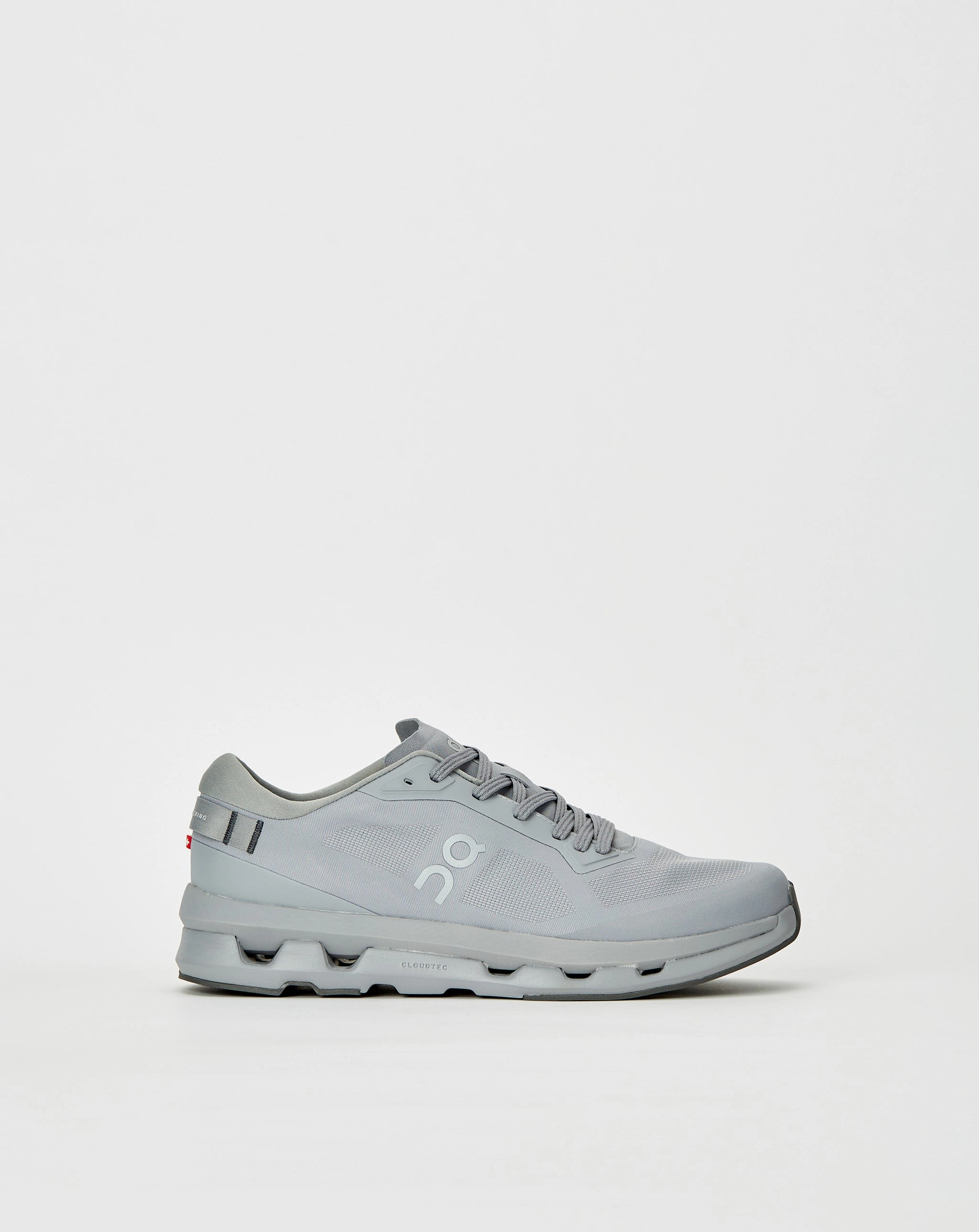 Cloudzone On Running footwear