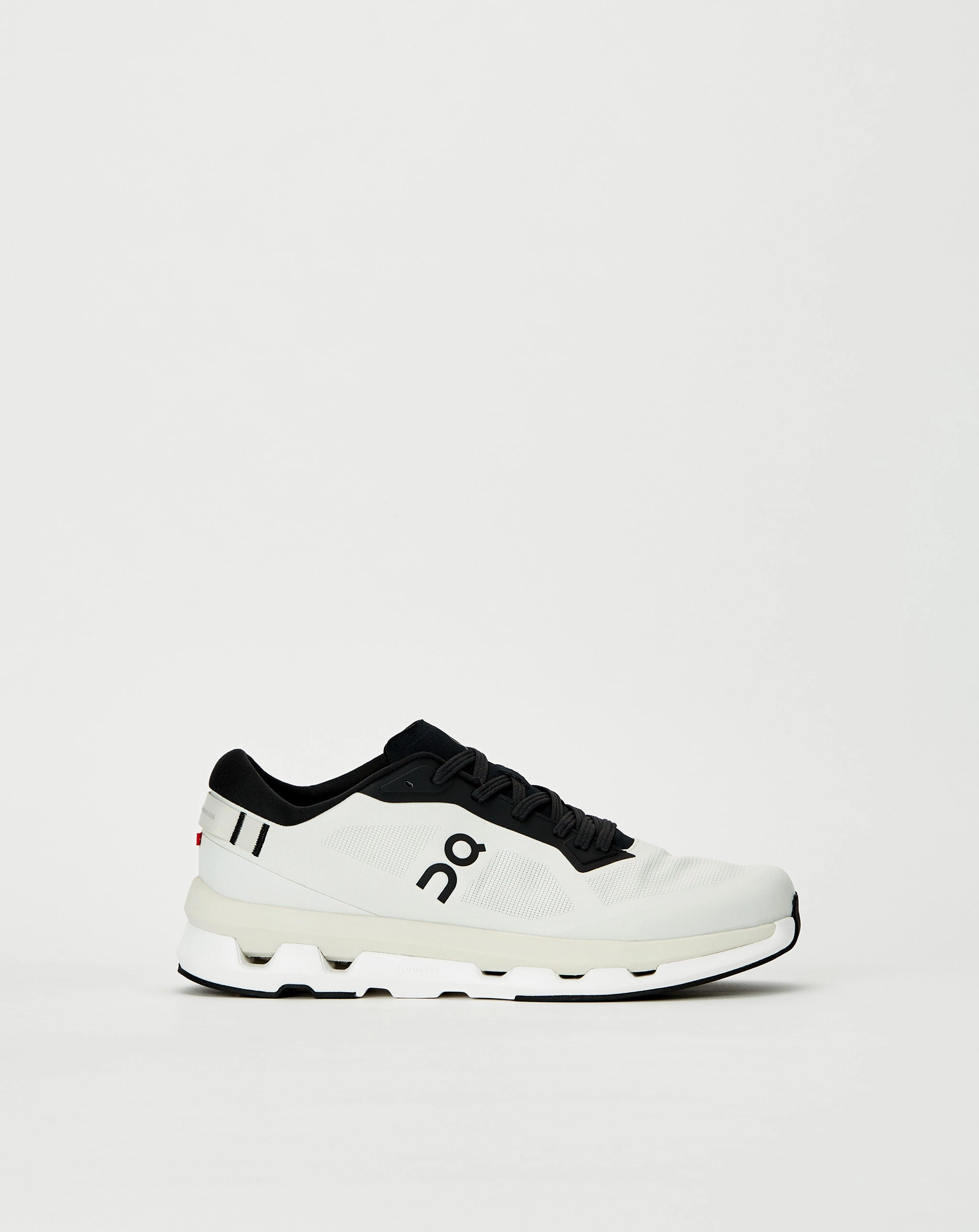 Cloudzone On Running footwear