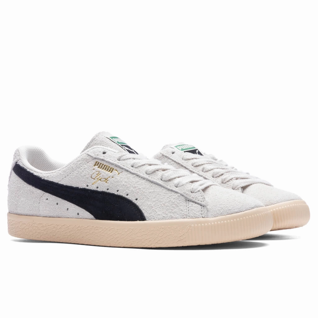 Clyde Hairy Suede - Sedate Gray/Cashew Puma Suede Street Sneakers