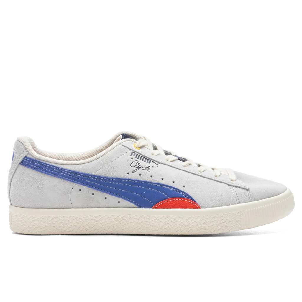 Clyde TM - Glacial Gray/Royal Sapphire/Frosted Ivory Puma shoes with suede and modern shape