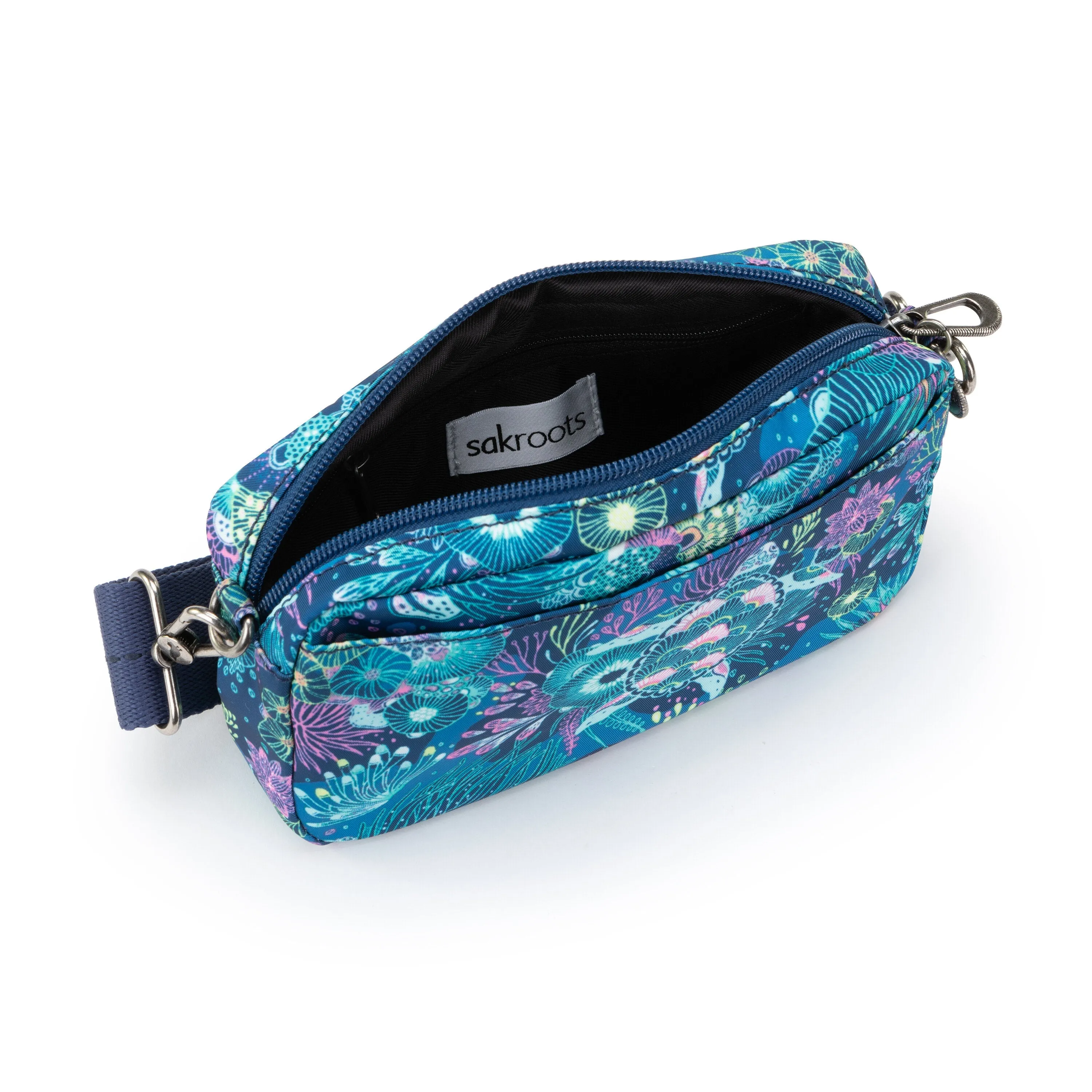 Cora Smartphone Crossbody Bags The Sak Wallets