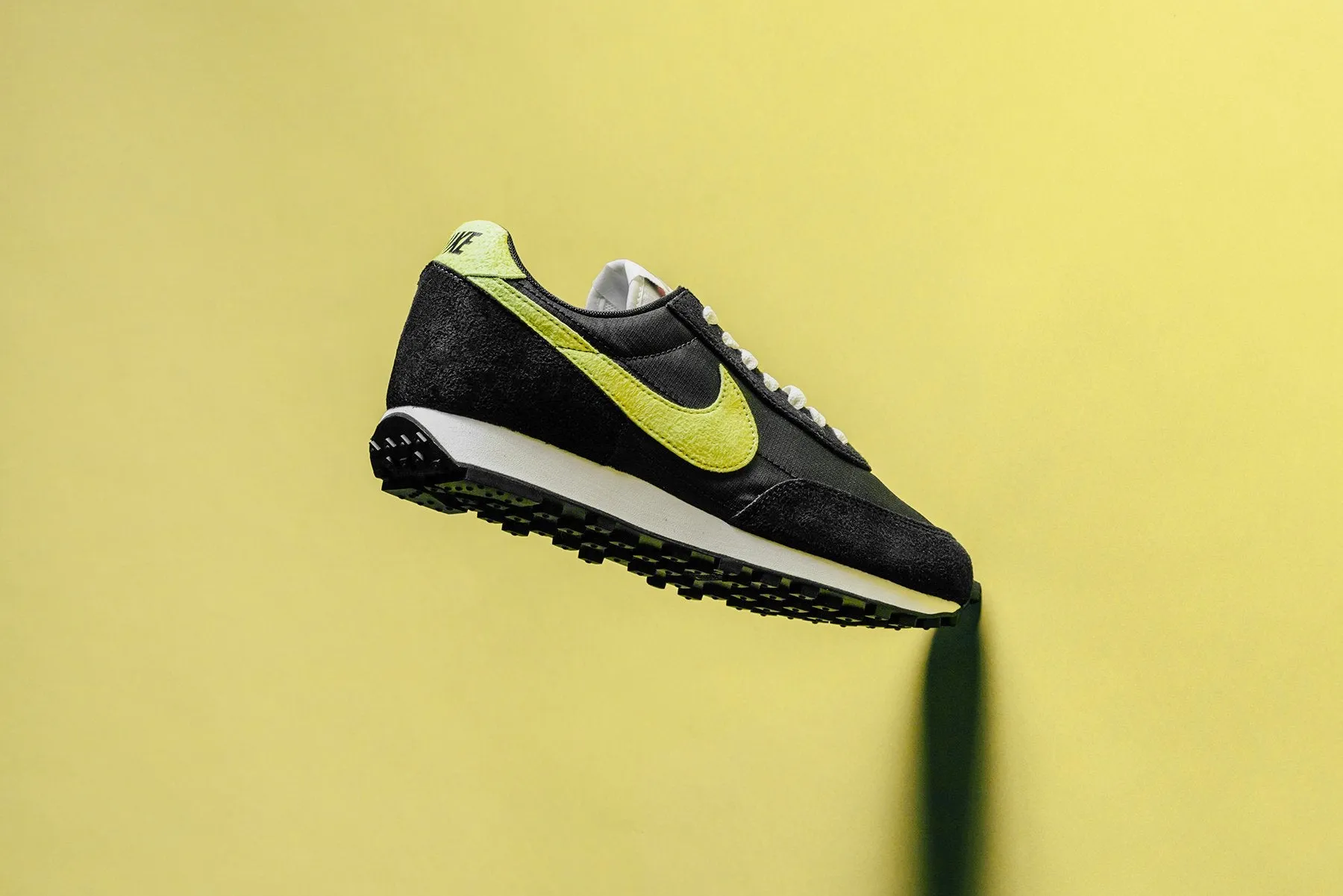 Daybreak SP - Black/Limelight Nike Cushioned Mesh Sneakers