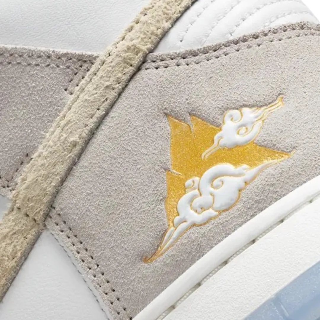 Dunk Hi Premium Summit White Desert Ore Iconic Sneakers