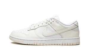 DUNK LO MNS WMNS "Coconut Milk" Nike Women's styles