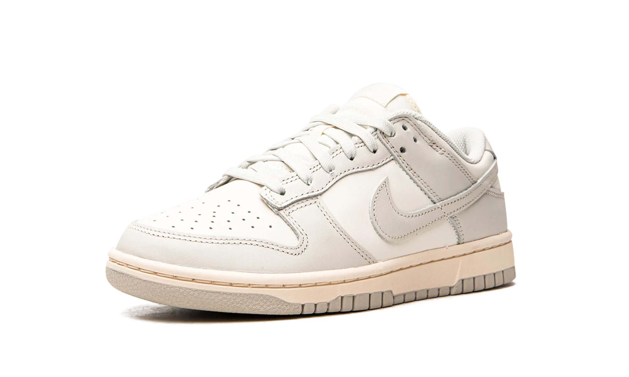 DUNK LO MNS WMNS "Light Bone" nike womens casual sneakers