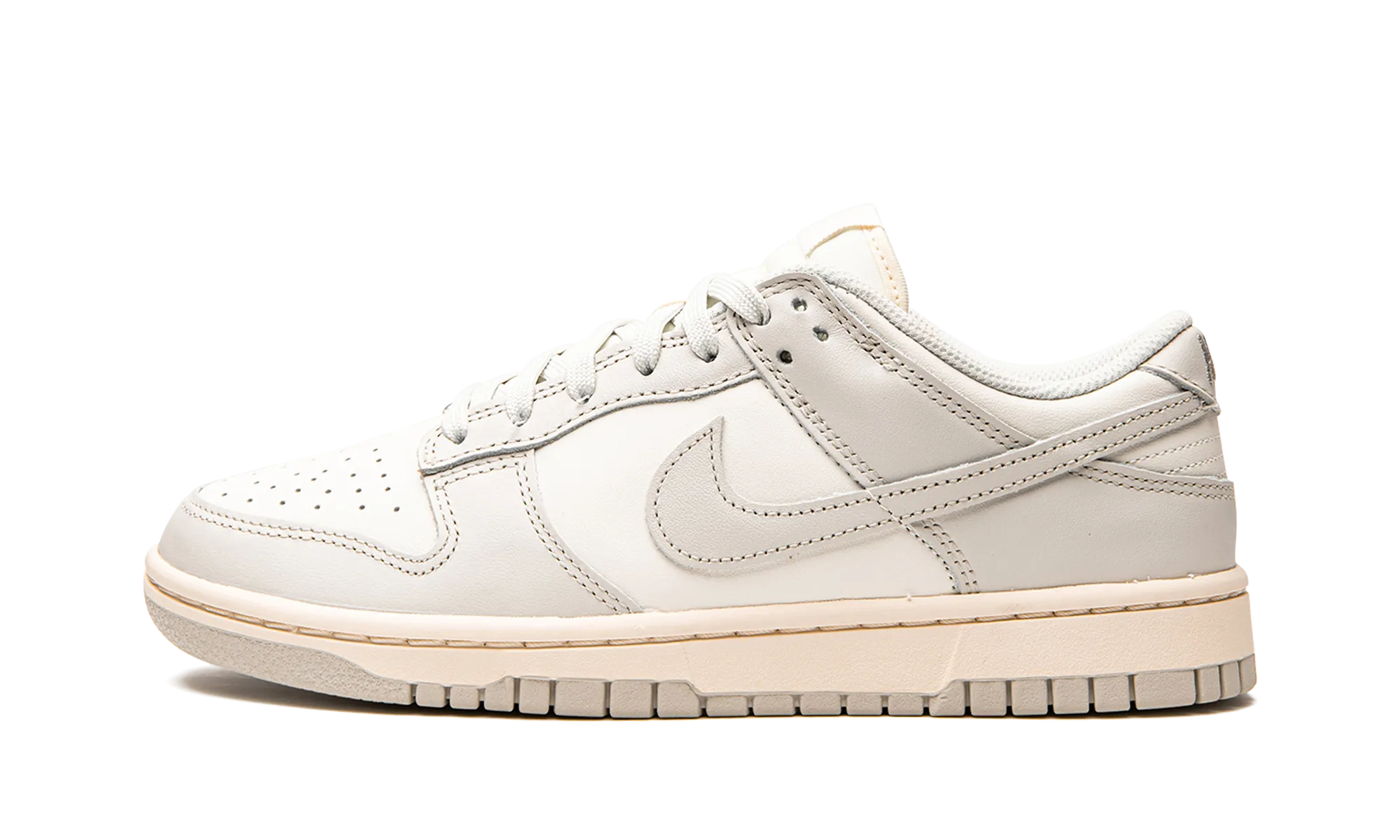 DUNK LO MNS WMNS "Light Bone" Nike Women's designs
