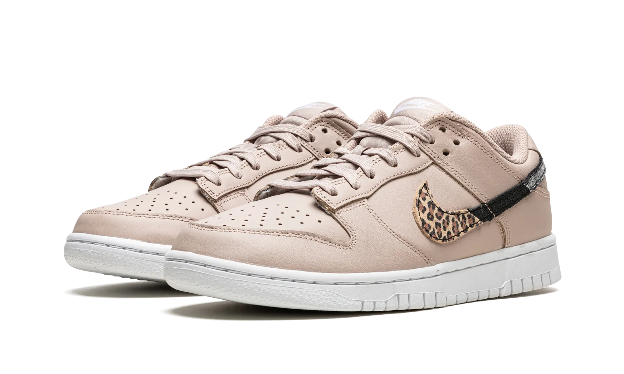 DUNK LO SE MNS WMNS "Primal Pink" nike womens mesh trainers