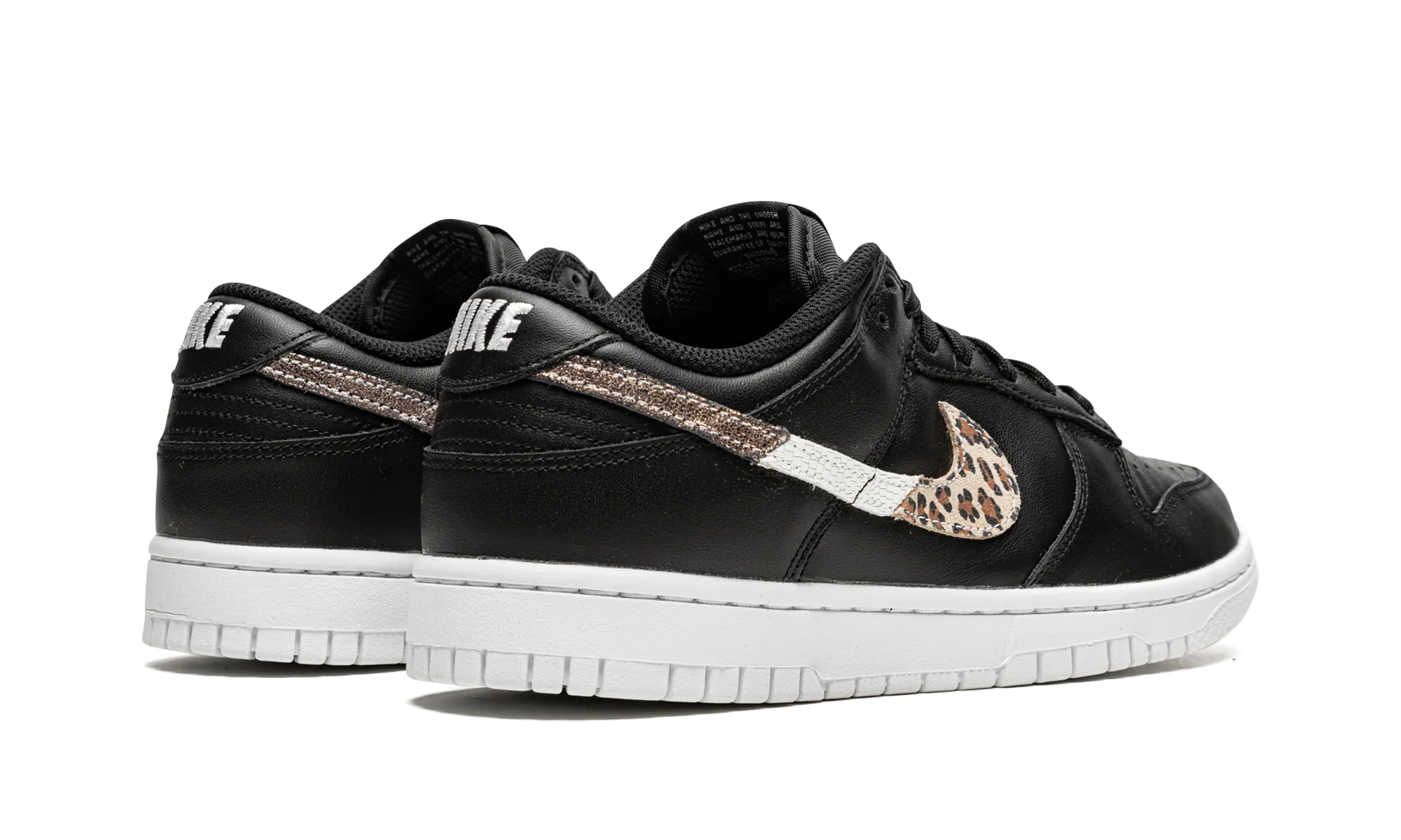 DUNK LO SE WMNS "Animal Instinct" nike womens mesh trainers