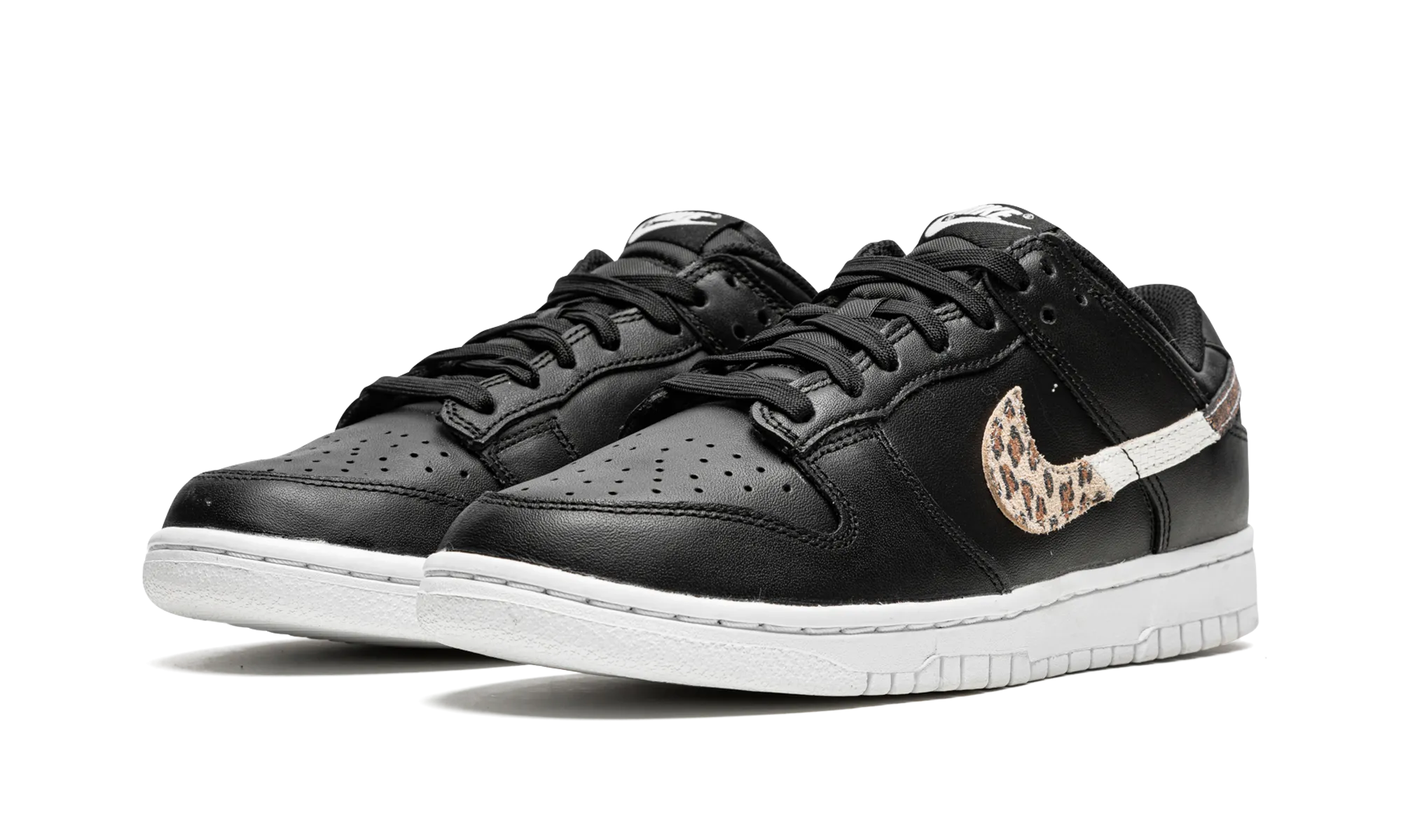 DUNK LO SE WMNS "Animal Instinct" nike womens mesh trainers