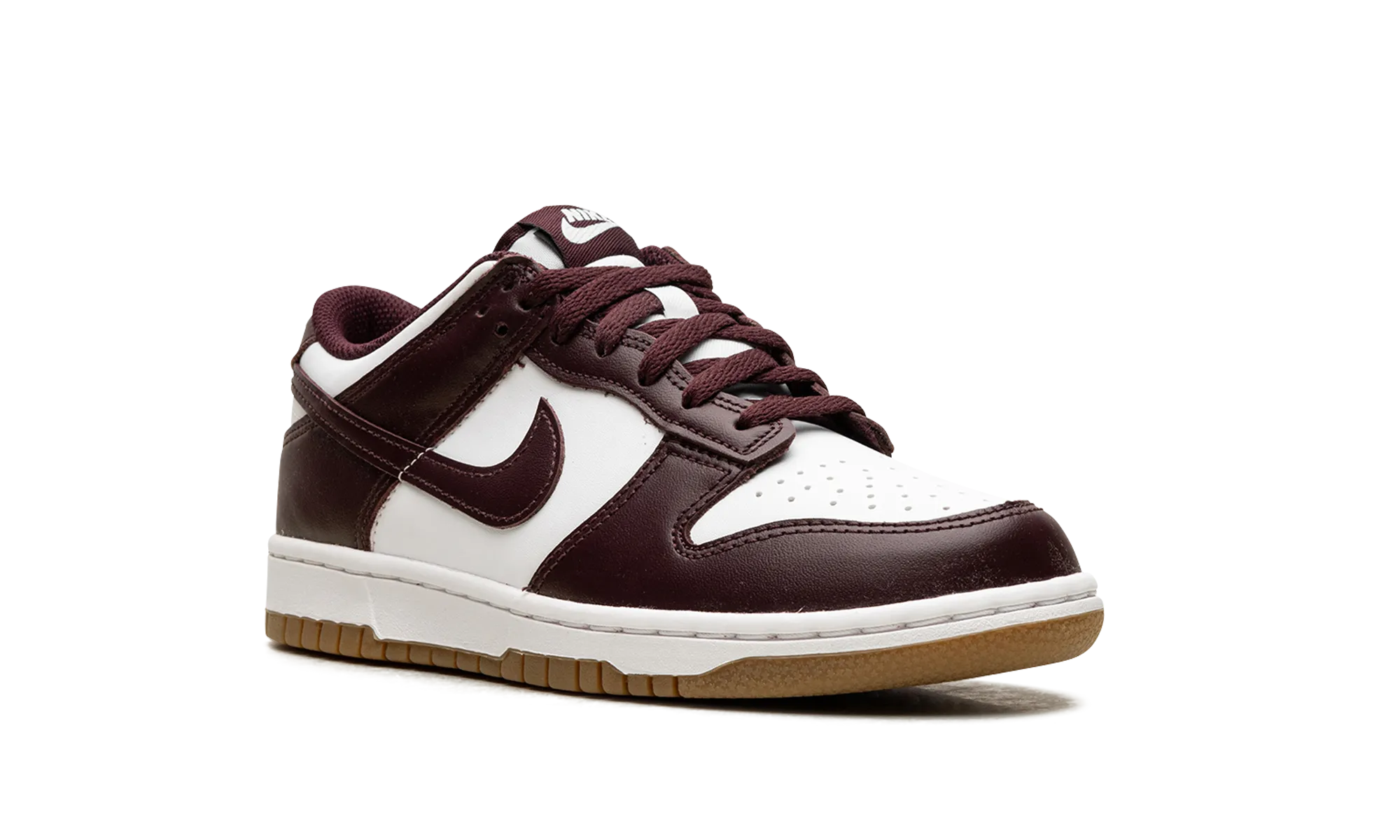Dunk Low "Burgundy Crush Gum" nike school-ready sneakers