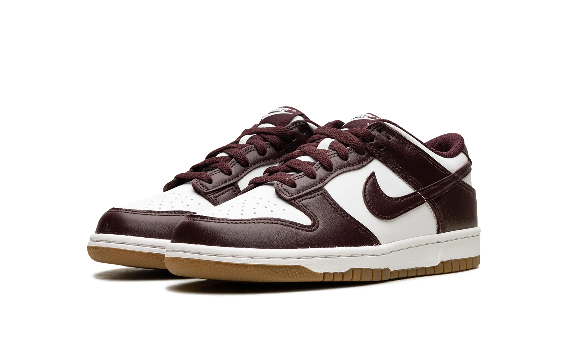Dunk Low "Burgundy Crush Gum" nike school-ready sneakers