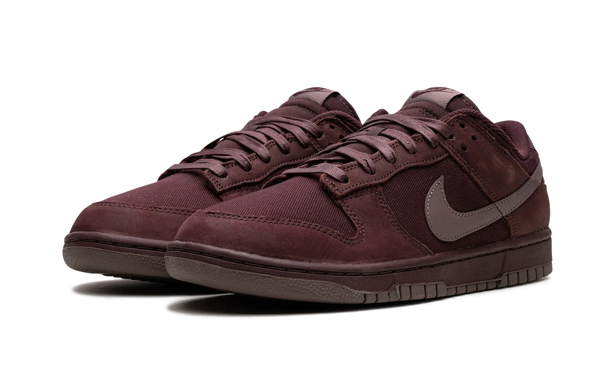 Dunk Low "Burgundy Crush" nike everyday mens shoes