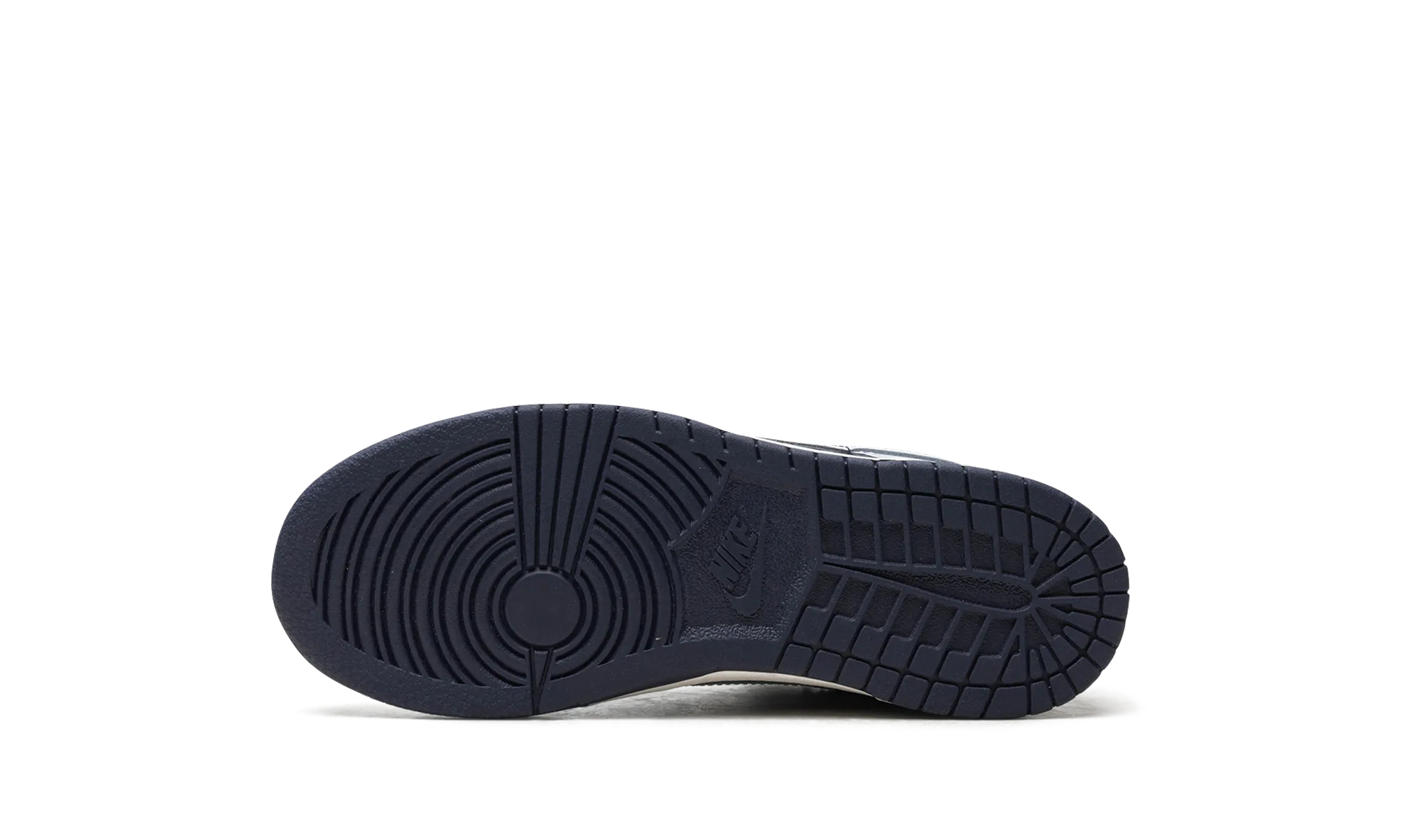 Dunk Low "Football Grey/Midnight Navy/Summit White" nike preschool slip-on sneakers