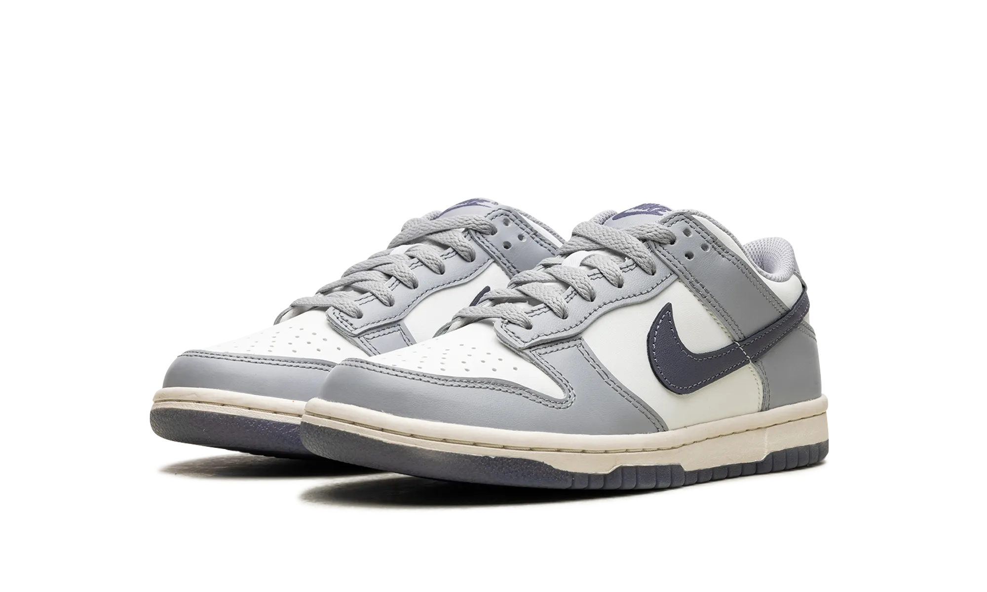 Dunk Low "Light Carbon" nike school-ready sneakers