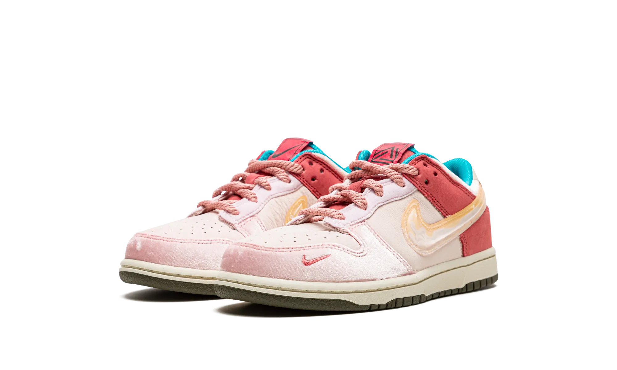 Dunk Low "Strawberry Free Lunch" nike preschool slip-on sneakers