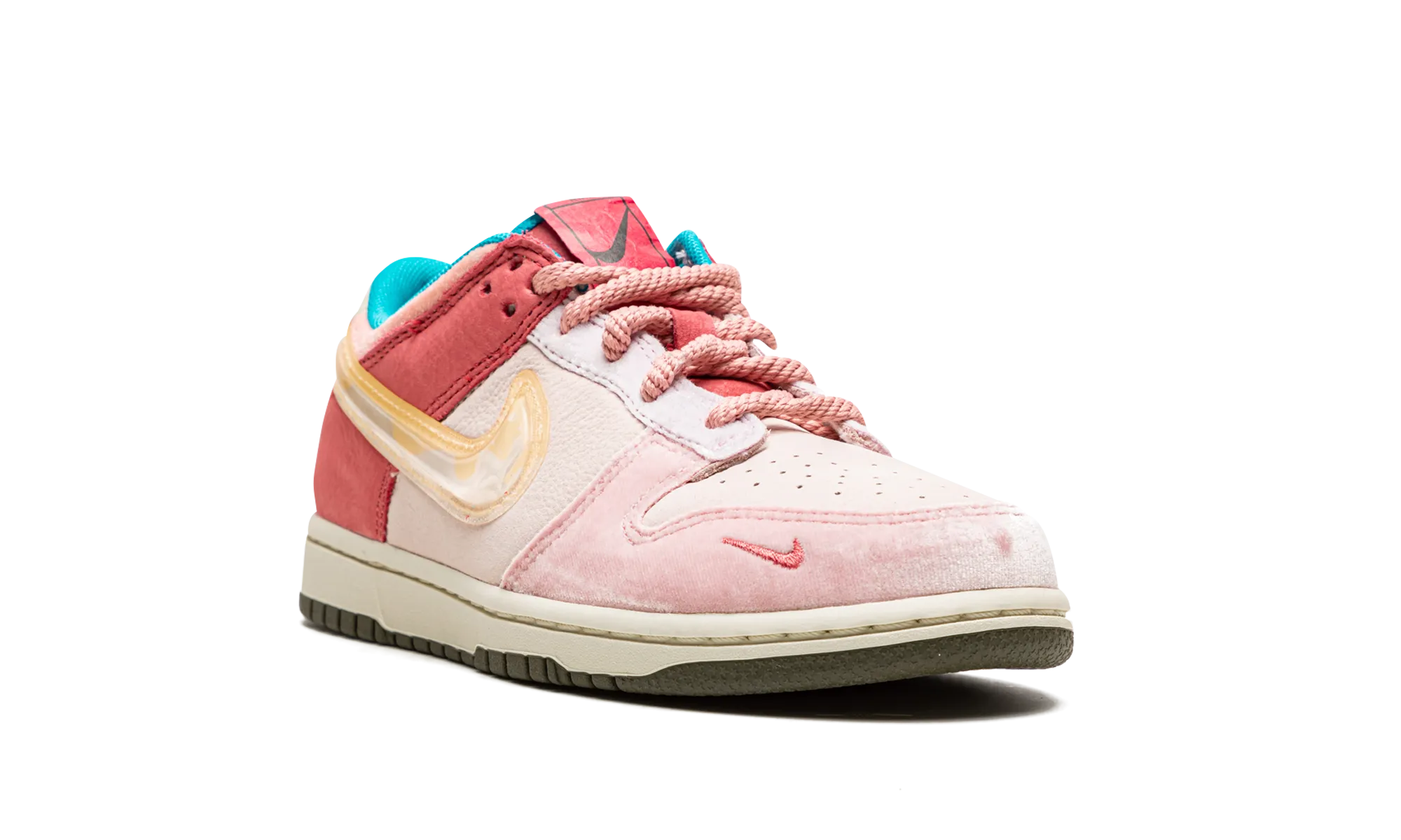 Dunk Low "Strawberry Free Lunch" nike preschool slip-on sneakers