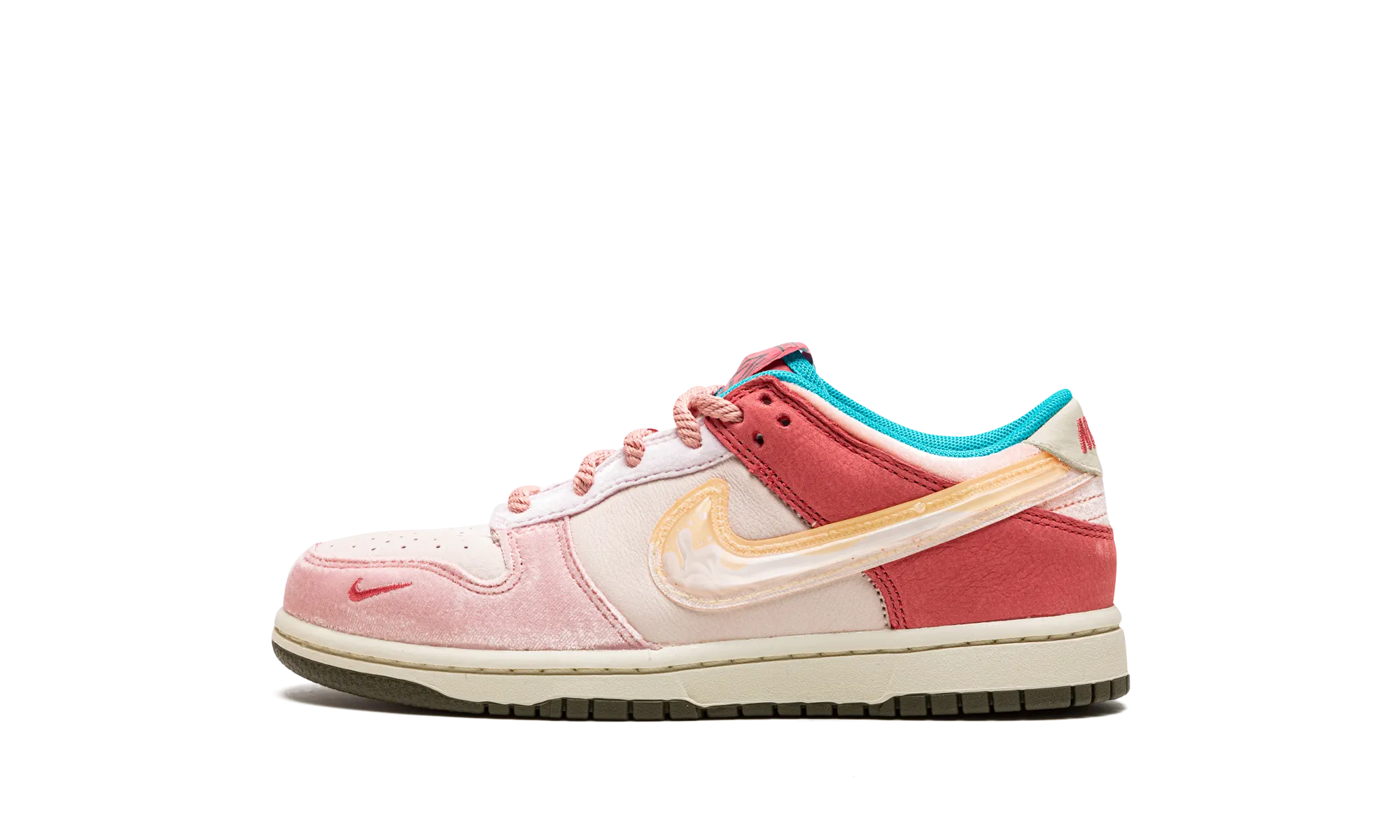 Dunk Low "Strawberry Free Lunch" Nike Pre School shoes
