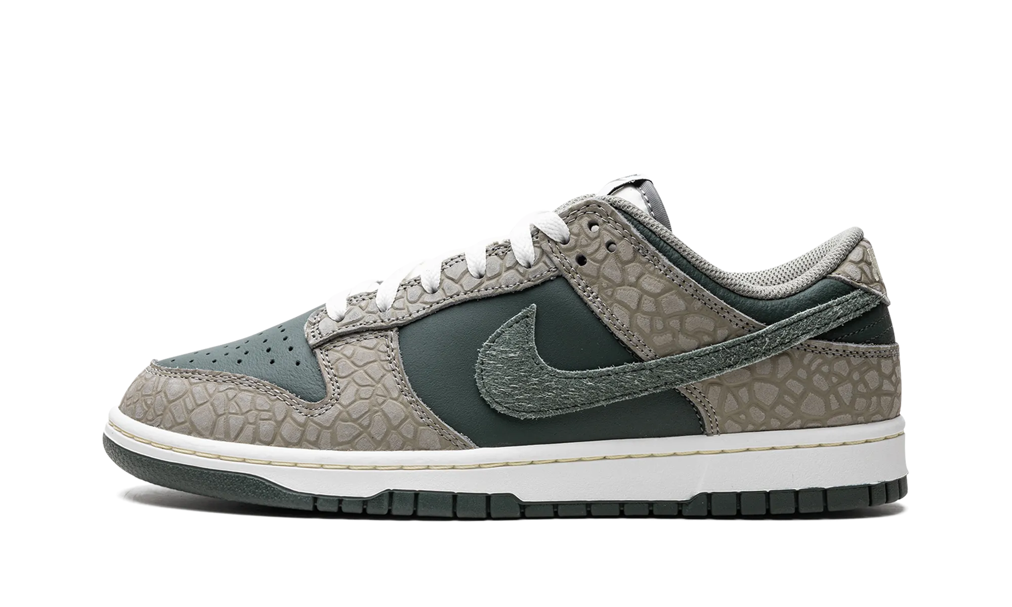 Dunk Low "Urban Landscape 2.0" Nike Mens sneakers