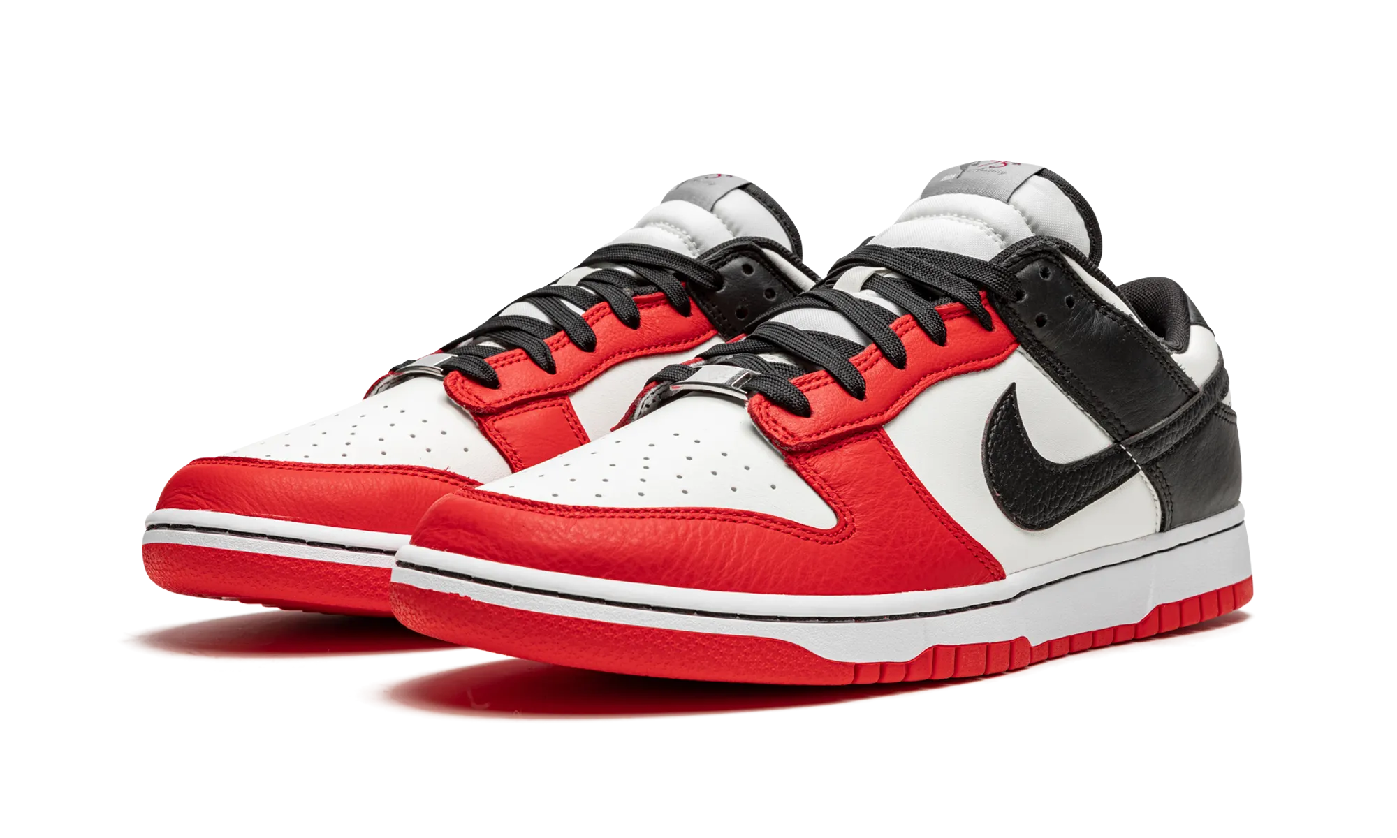 Dunk Low Retro EMB "NBA 75th Anniversary - Chicago Bulls" nike everyday mens shoes