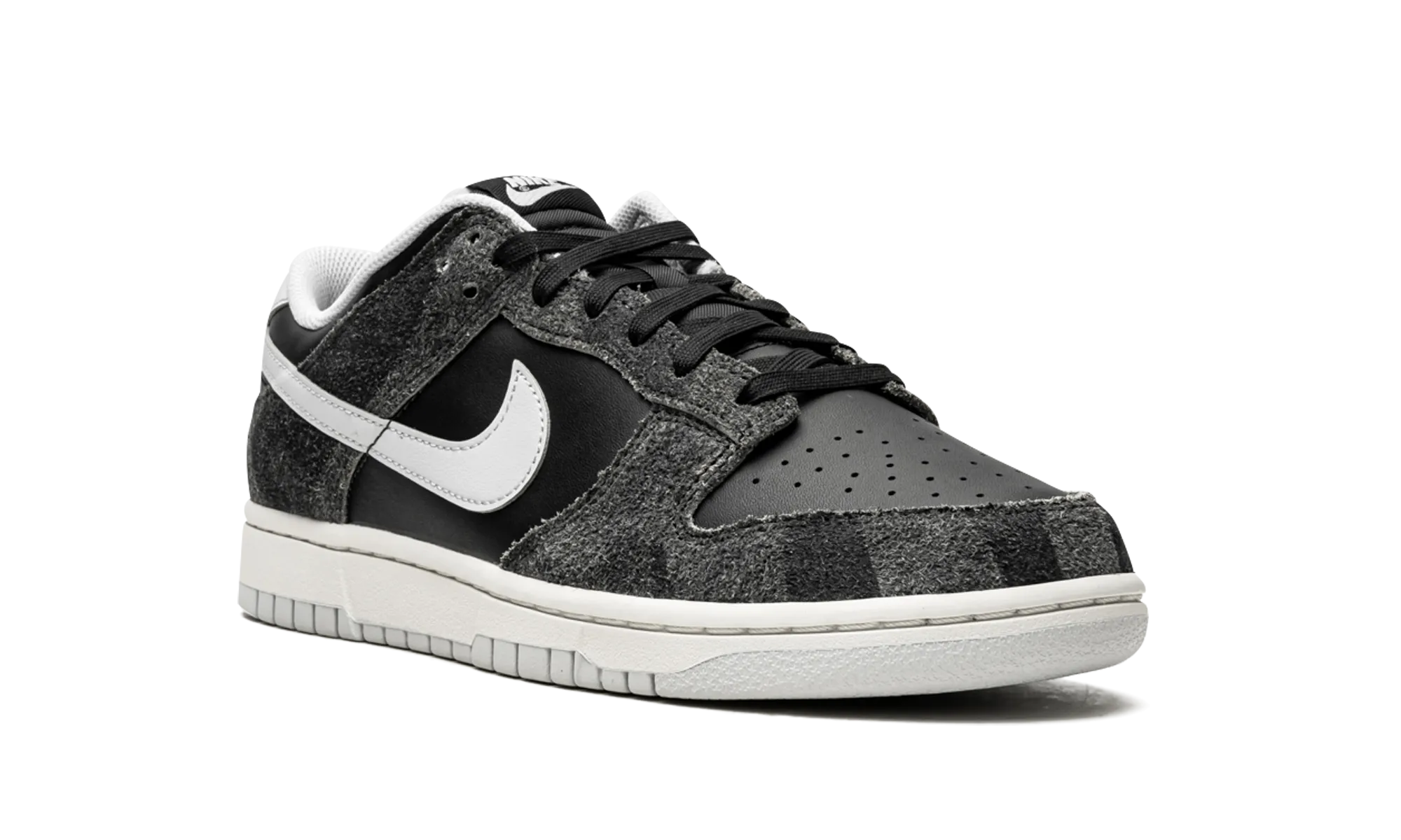 Dunk Low Retro "Animal Pack - Zebra" nike everyday mens shoes