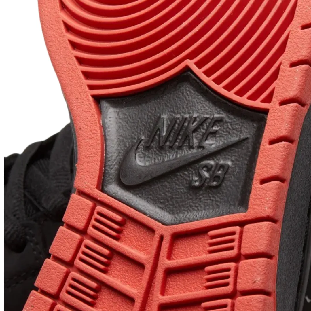 Dunk Low SB TRD QS 'Black Pigeon' Black Black Sienna Iconic Sneakers
