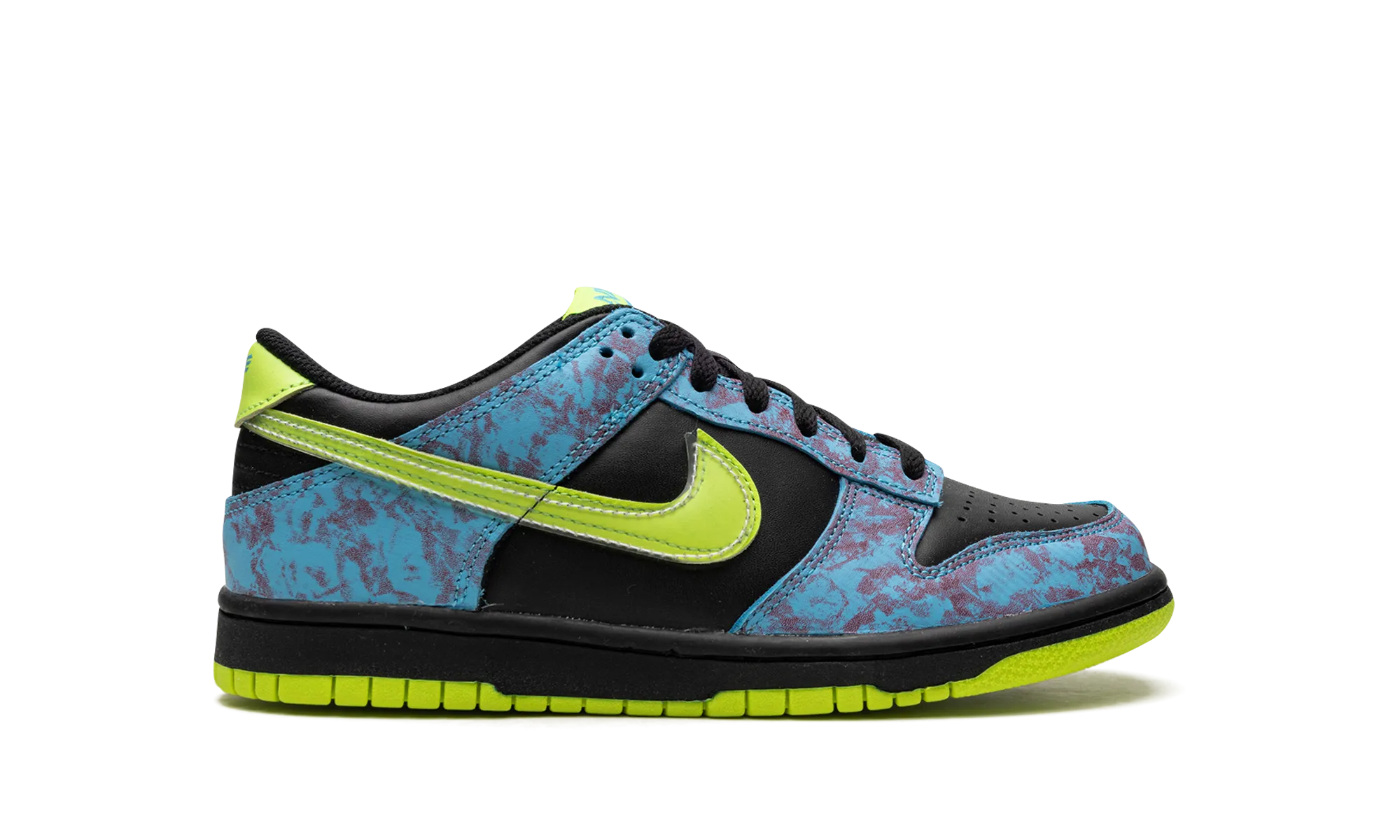 Dunk Low SE 2 nike school-ready sneakers